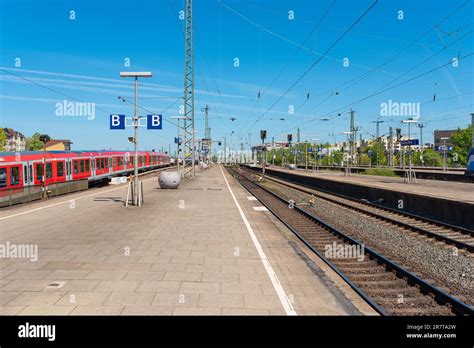 hamburg altona train times